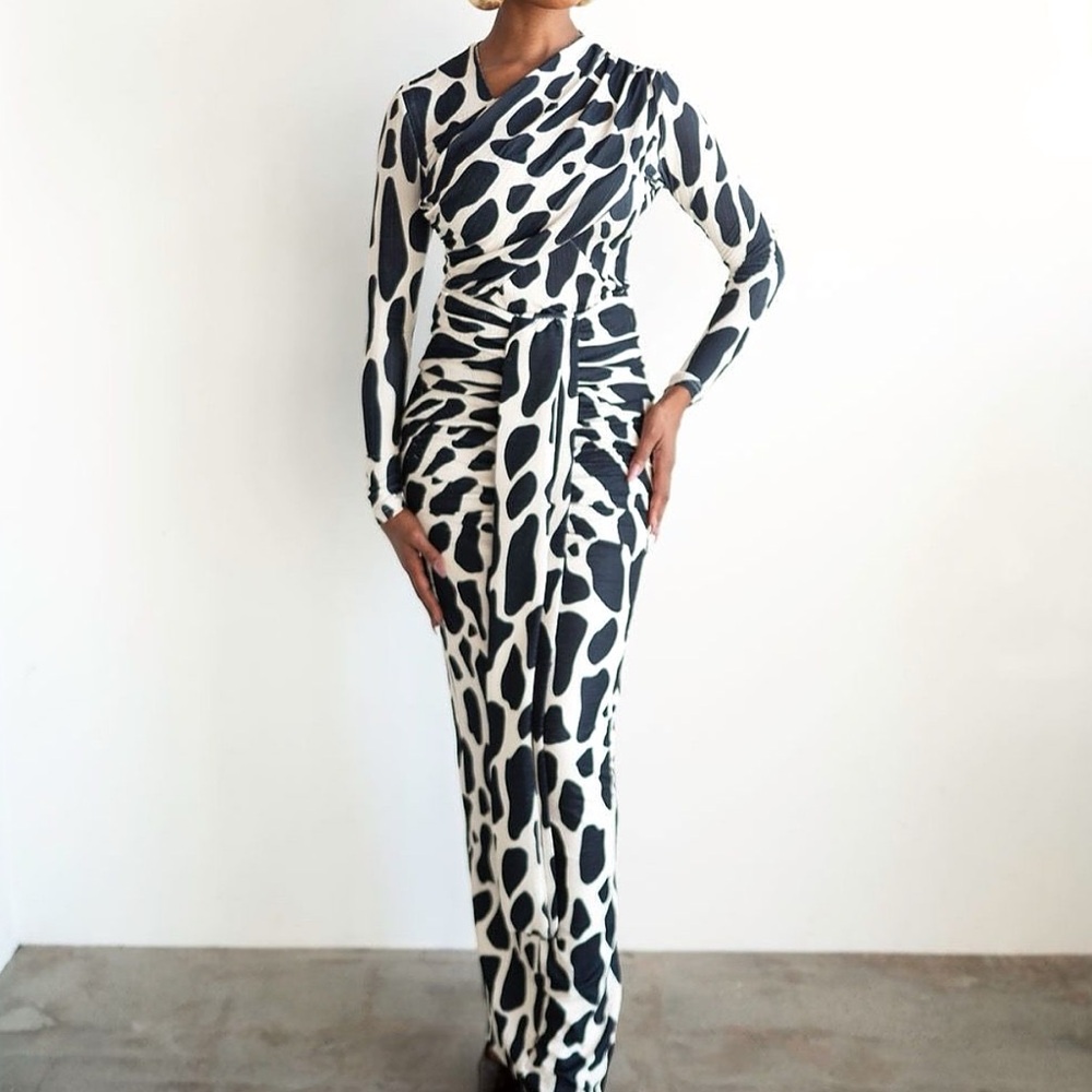 Rī Mī Lala Spotted Navy Skirt Set